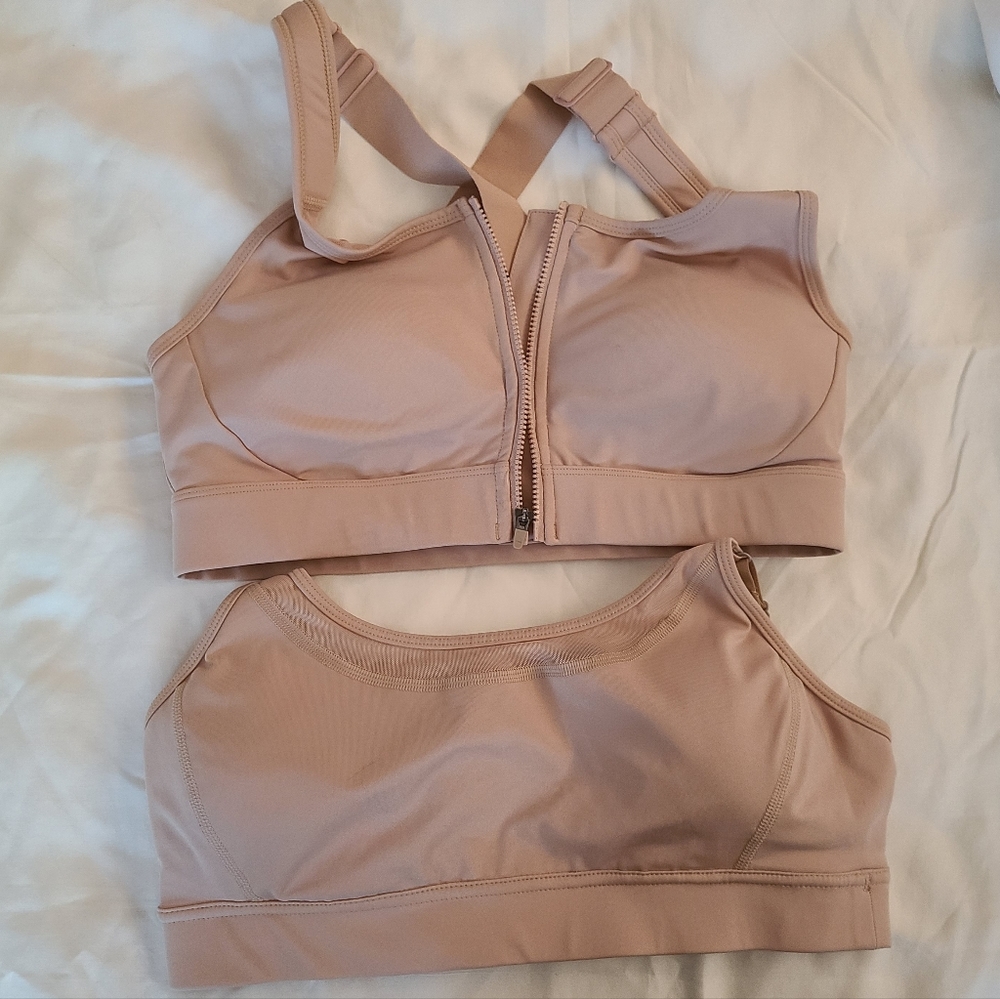Lot of 2 Duluth Trading Co. Sports bras Medium/8